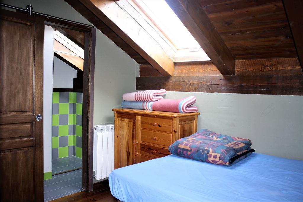 Albergue A'Noguera Castiello de Jaca Exterior foto
